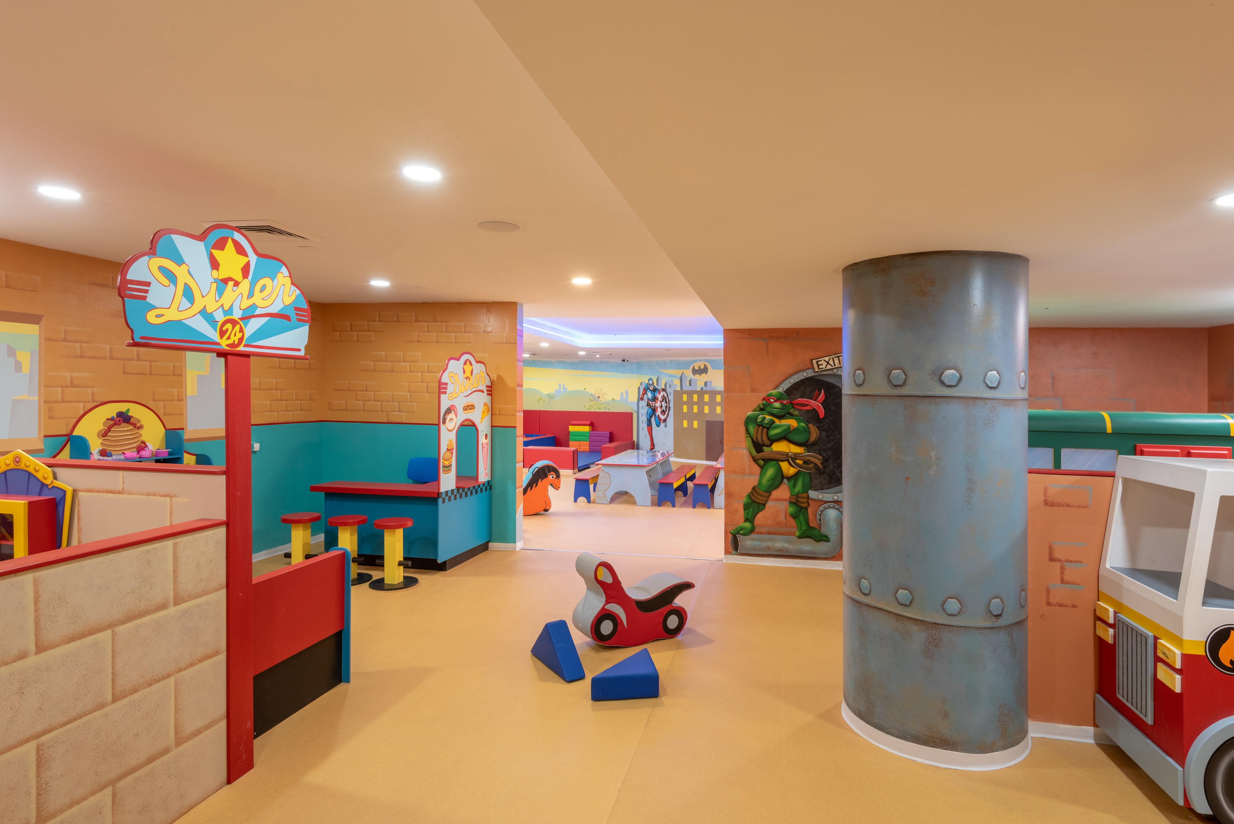 U Magic Palace Eilat Exterior foto The Children's Hospital of Philadelphia